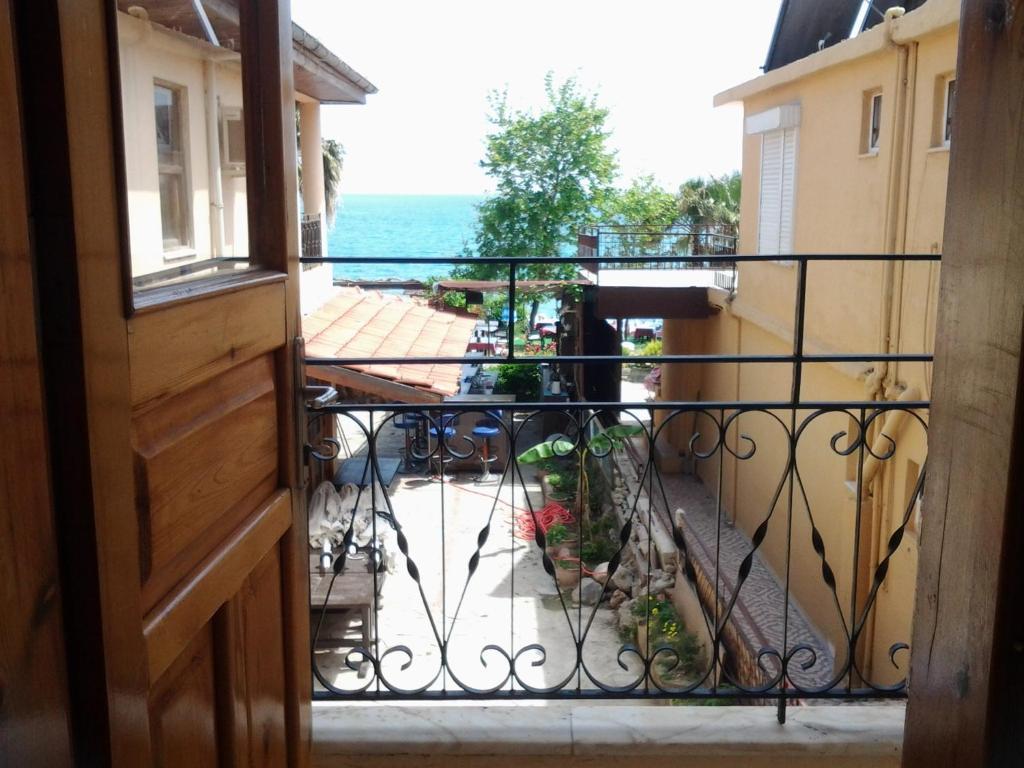 Guven Hotel Аланя Стая снимка